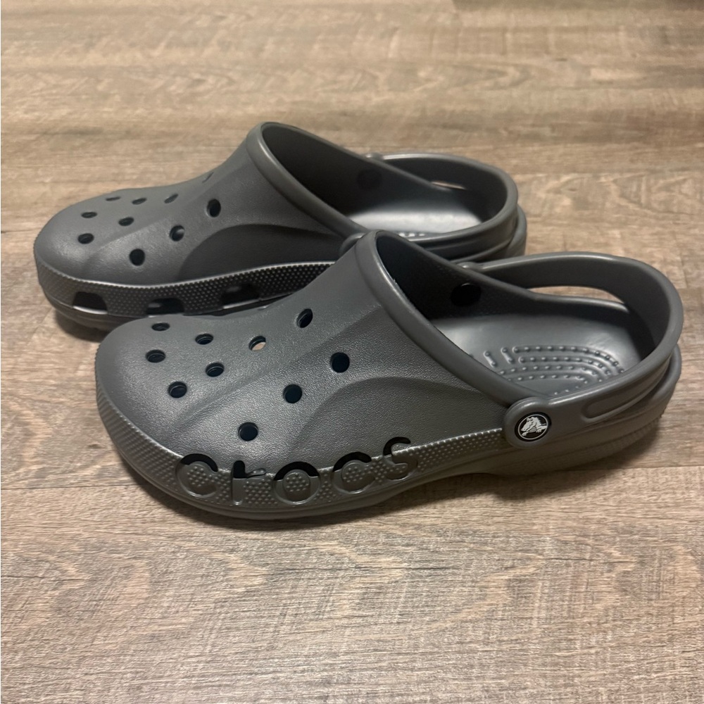CROCS Classic Clog in Gray